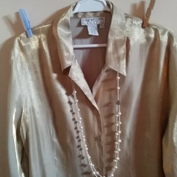 Top - Picture 4 of 8